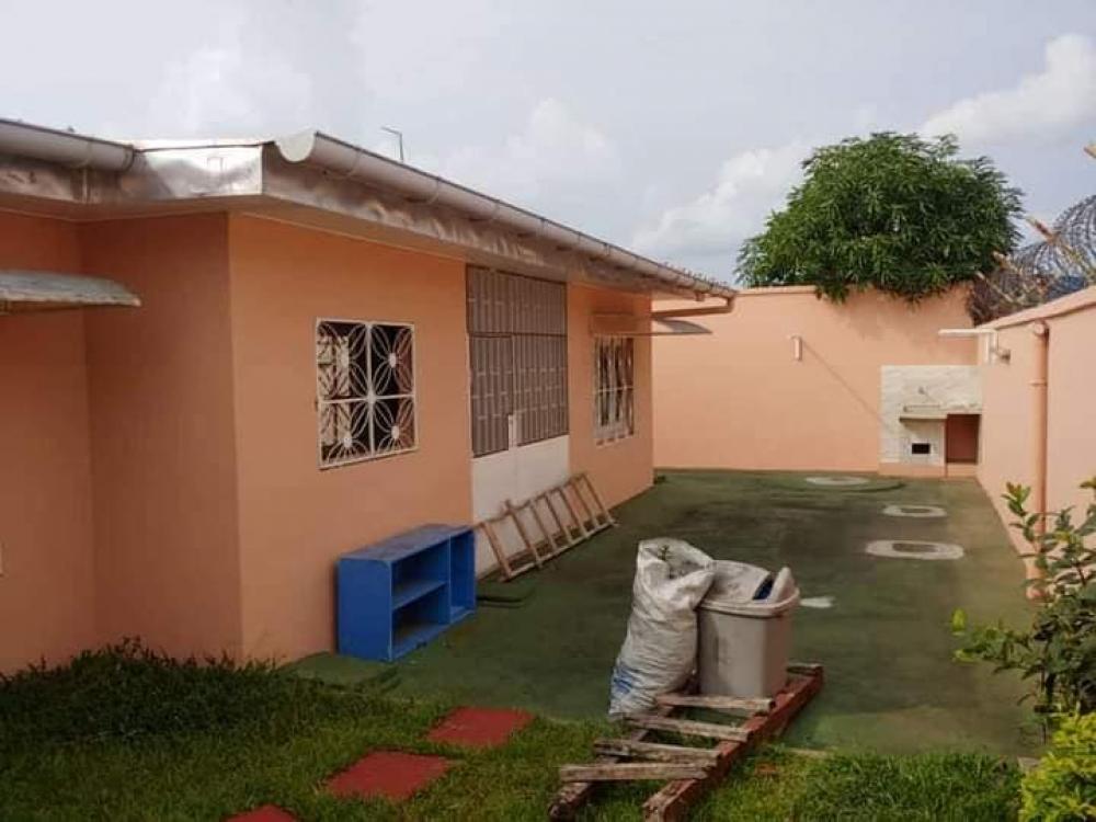 Villa 5 chambres à louer à Akanda, Angondjé. Prix: 550 000 FcfaPhoto Annonce Gabonhome 0