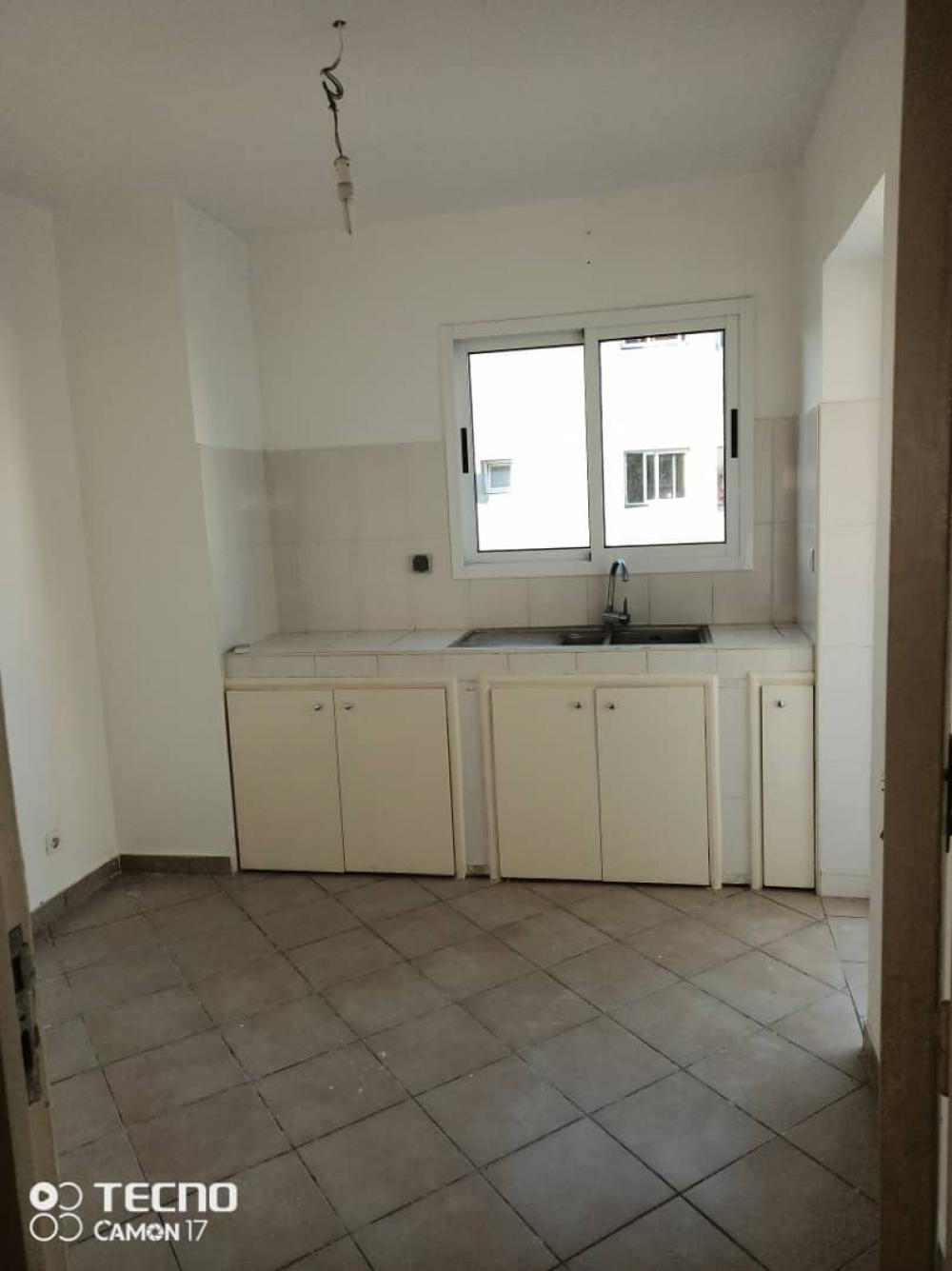 Appartement 3 chambres à louer à Libreville, Angondjé. Prix: 400 000 FcfaPhoto Annonce Gabonhome 0