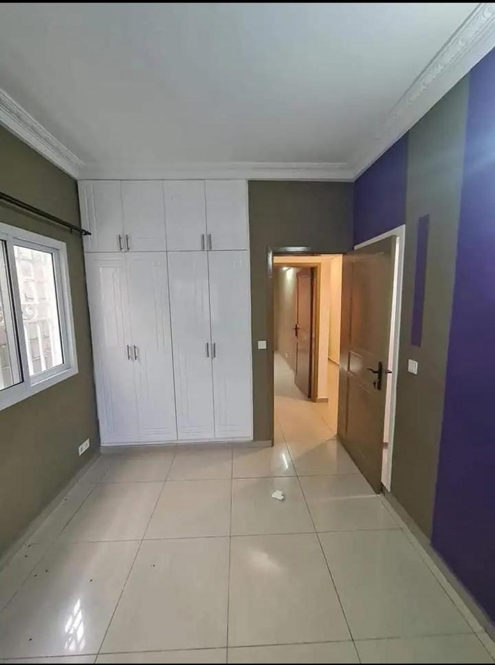 Appartement 3 chambres à louer à Libreville, Angondjé. Prix: 500 000 FcfaPhoto Annonce Gabonhome 0