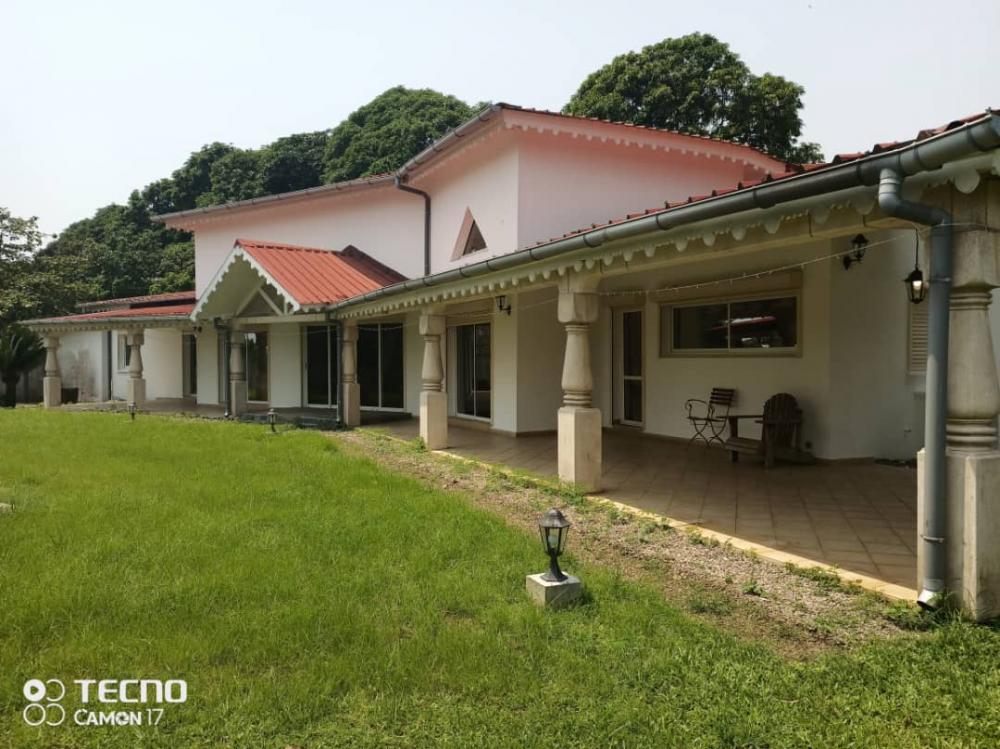 Villa 4 chambres à louer à Akanda, Okala. Prix: 3 000 000 FcfaPhoto Annonce Gabonhome 0