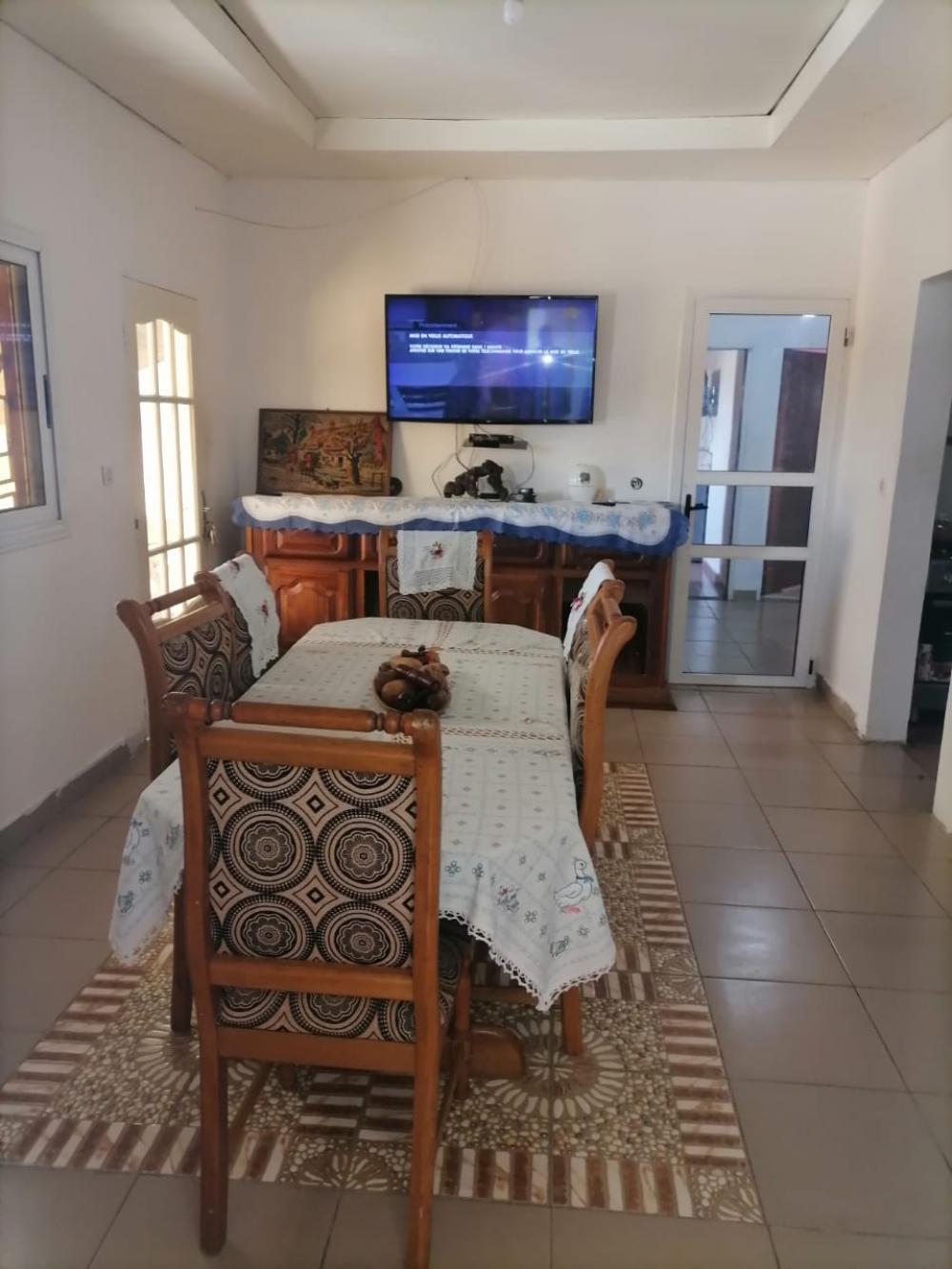Appartement 6 chambres à vendre à Libreville, LouisPhoto Annonce Gabonhome 
