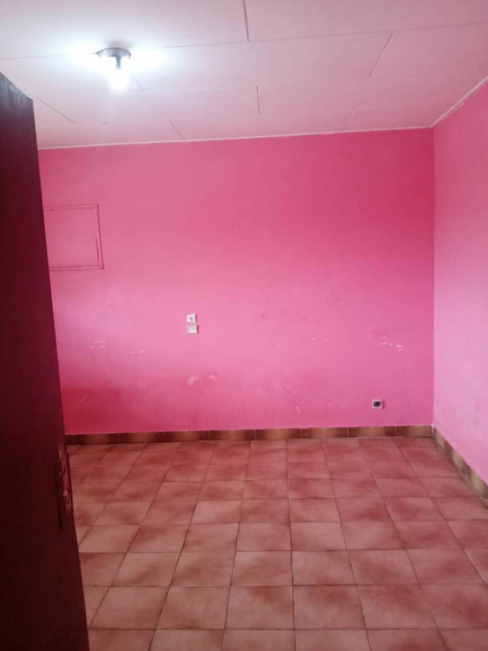 Villa 4 chambres à louer à Libreville, Ancienne Sobraga. Prix: 450 000 FcfaPhoto Annonce Gabonhome 