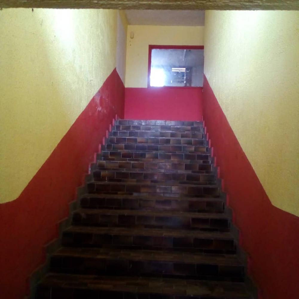 Appartement 8 chambres à louer à Libreville, Louis. Prix: 1 000 000 FcfaPhoto Annonce Gabonhome 0