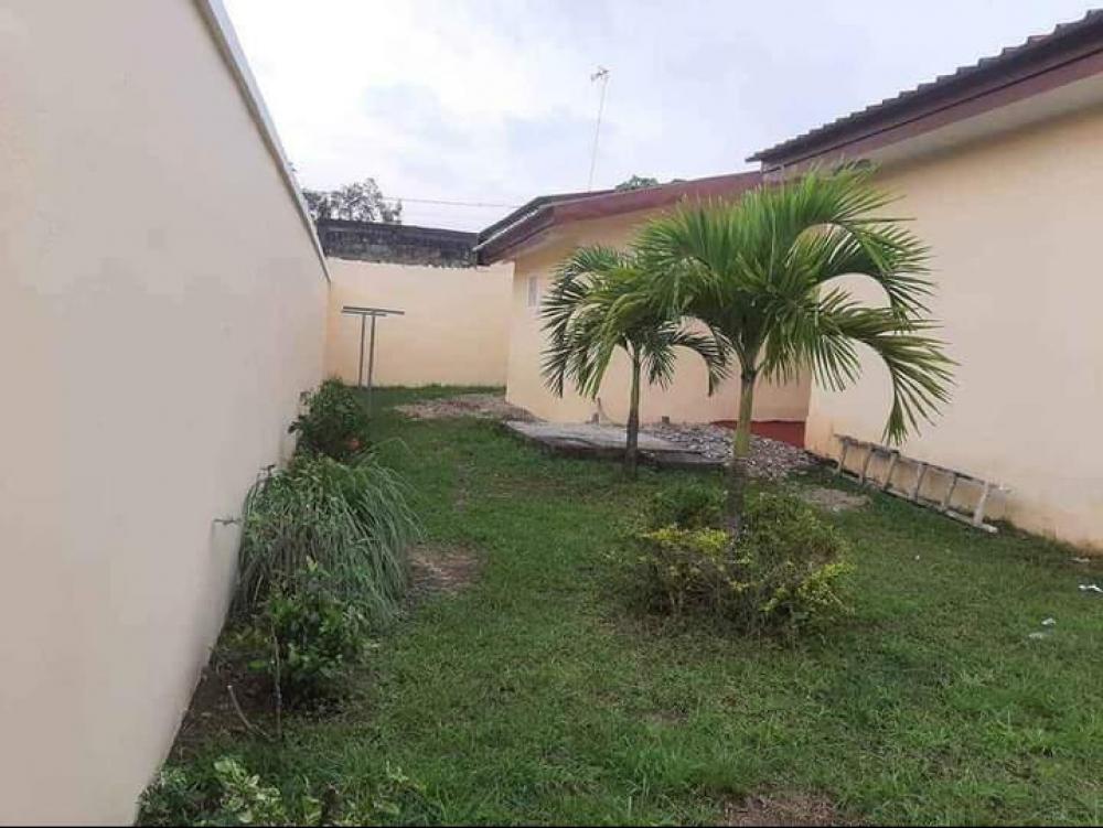 Villa 3 chambres à louer à Libreville, Okala. Prix: 375 000 FcfaPhoto Annonce Gabonhome 0