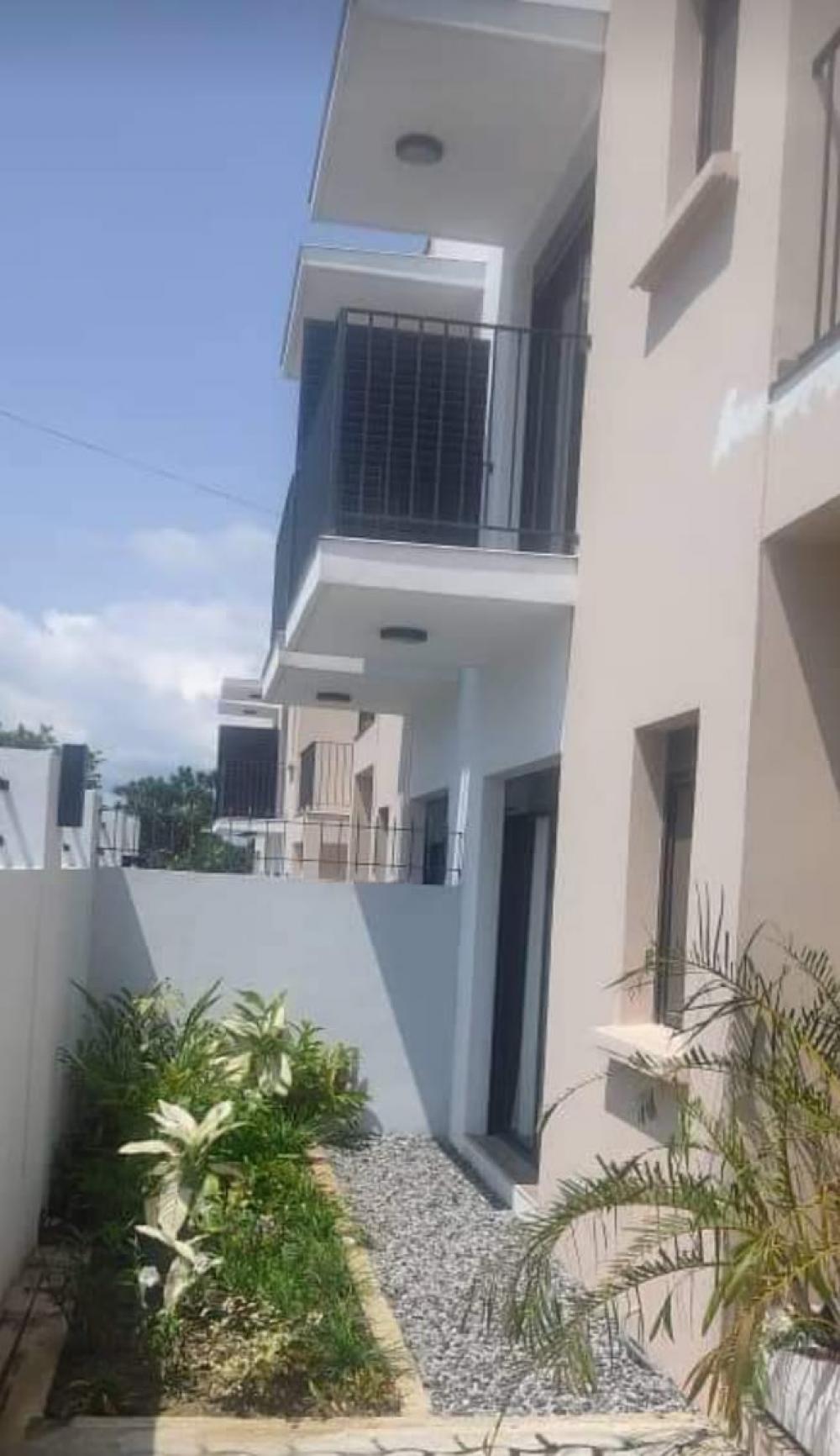 Duplex 3 chambres à vendre à Libreville, CharbonnagesPhoto Annonce Gabonhome 0