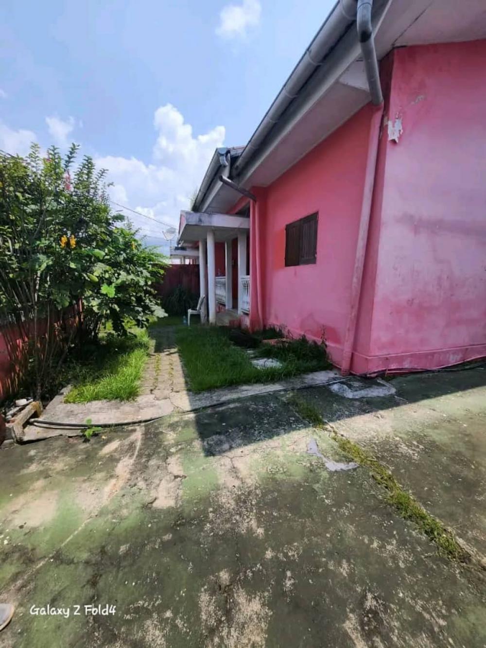 Villa 3 chambres à vendre à Akanda, AngondjéPhoto Annonce Gabonhome 