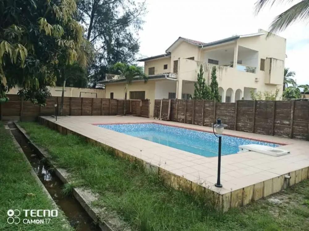 Duplex 4 chambres à louer à Libreville, La sablière. Prix: 1 500 000 FcfaPhoto Annonce Gabonhome 0