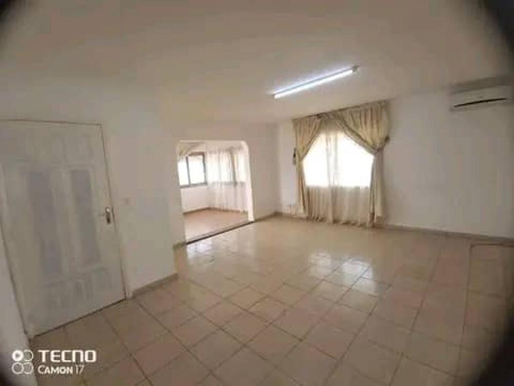Villa 3 chambres à vendre à Akanda, AngondjéPhoto Annonce Gabonhome 