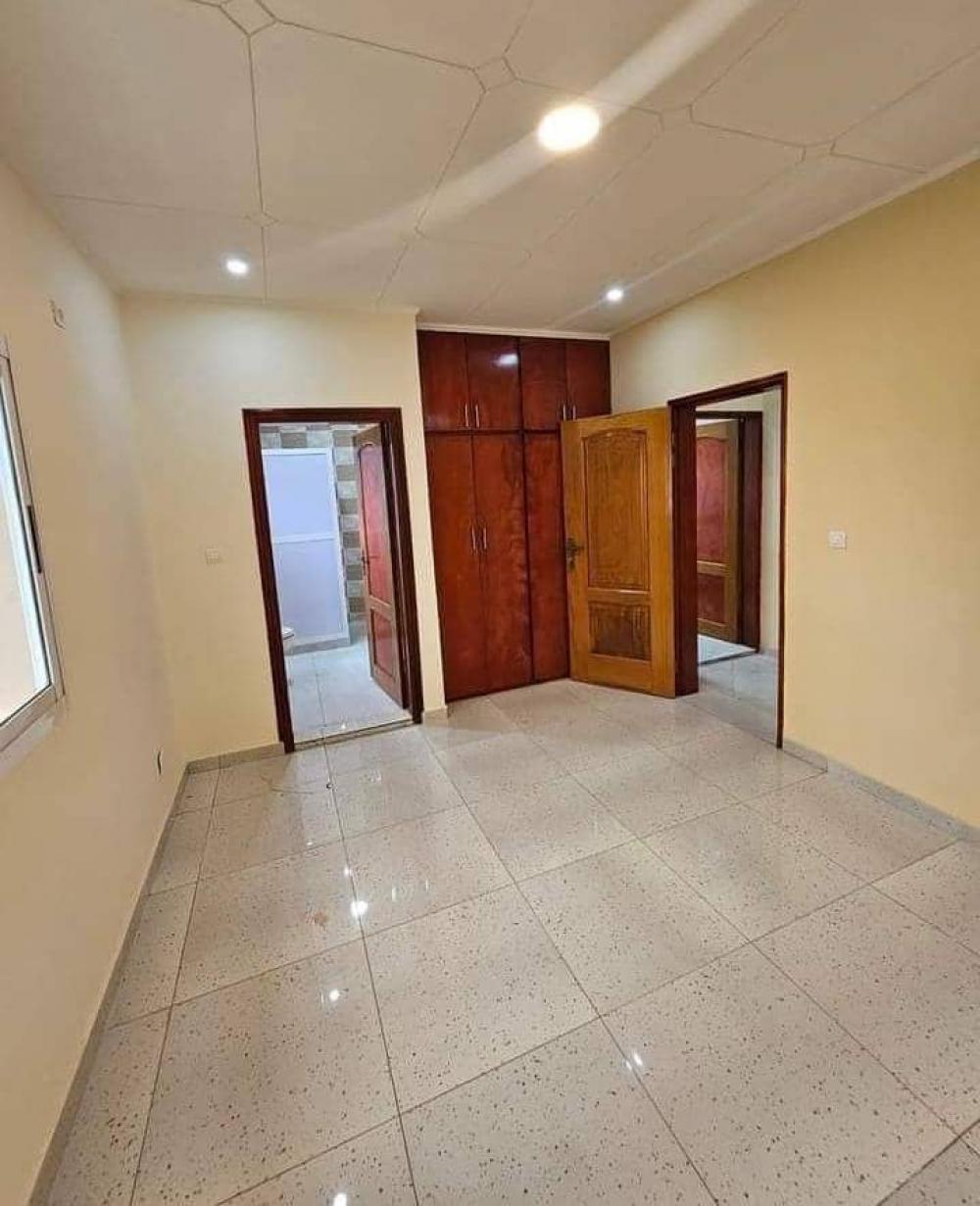 Appartement 3 chambres à louer à Akanda, Avorbam. Prix: 400 000 FcfaPhoto Annonce Gabonhome 0
