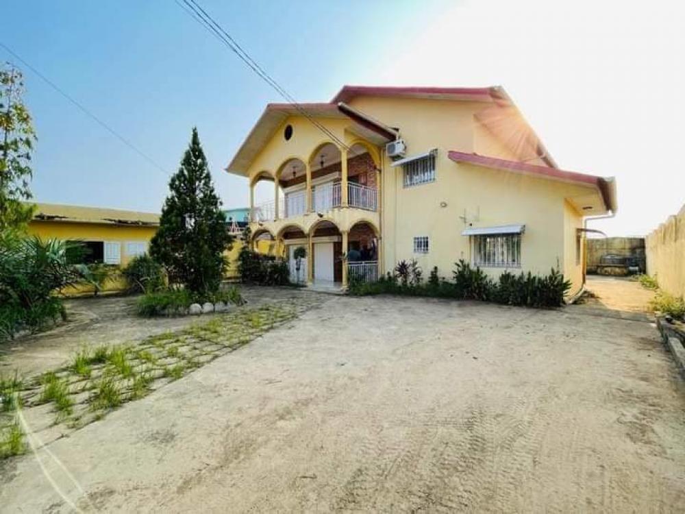 Duplex 4 chambres à vendre à Akanda, AngondjéPhoto Annonce Gabonhome 0