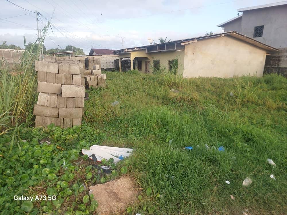 Terrain  à vendre à Libreville, AlibandengPhoto Annonce Gabonhome 0