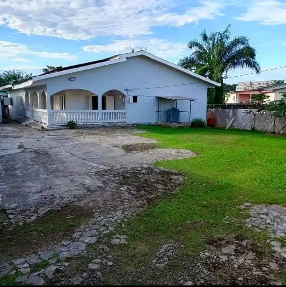 Villa 3 chambres à louer à Akanda, Angondjé. Prix: 400 000 FcfaPhoto Annonce Gabonhome 0