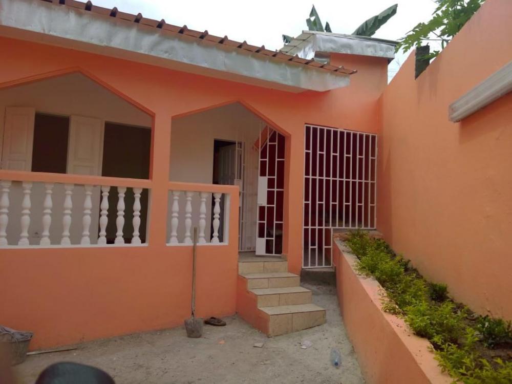 Immeuble 12 pièce(s) à vendre à Owendo, AkournamPhoto Annonce Gabonhome 0