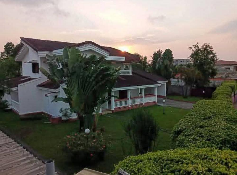 Duplex 5 chambres à vendre à Libreville, Bas de gué-guéPhoto Annonce Gabonhome 0