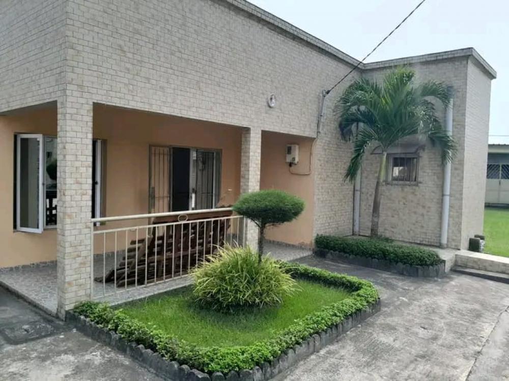 Appartement 2 chambres à louer à Akanda, Angondjé. Prix: 350 000 FcfaPhoto Annonce Gabonhome 0