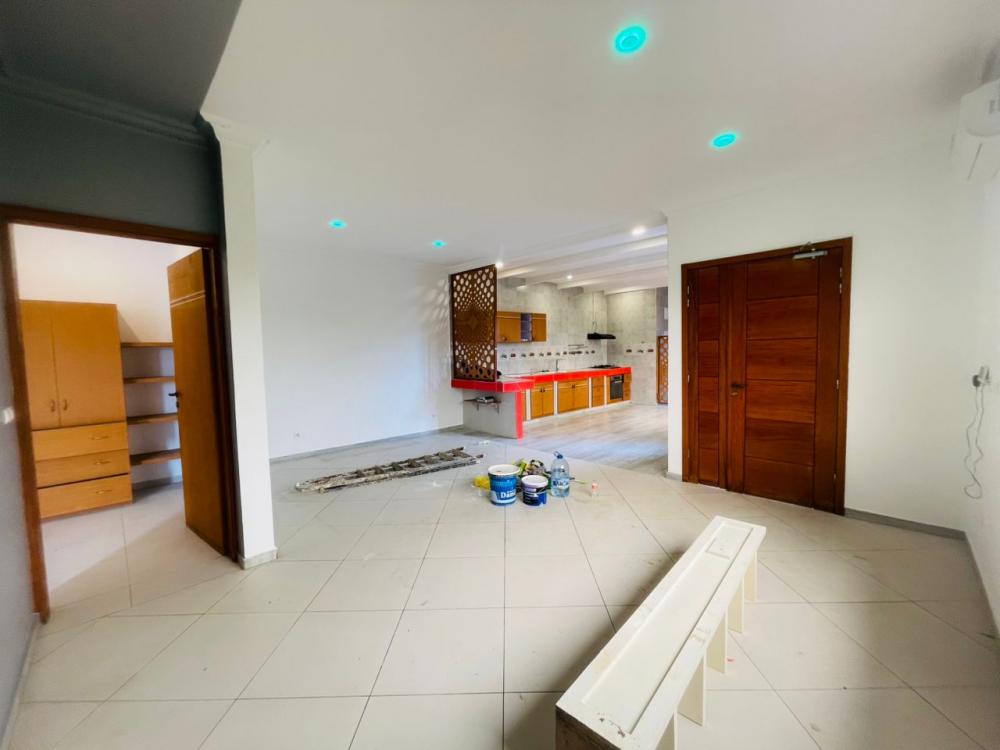 Villa 3 chambres à louer à Akanda, Angondjé. Prix: 450 000 FcfaPhoto Annonce Gabonhome 0