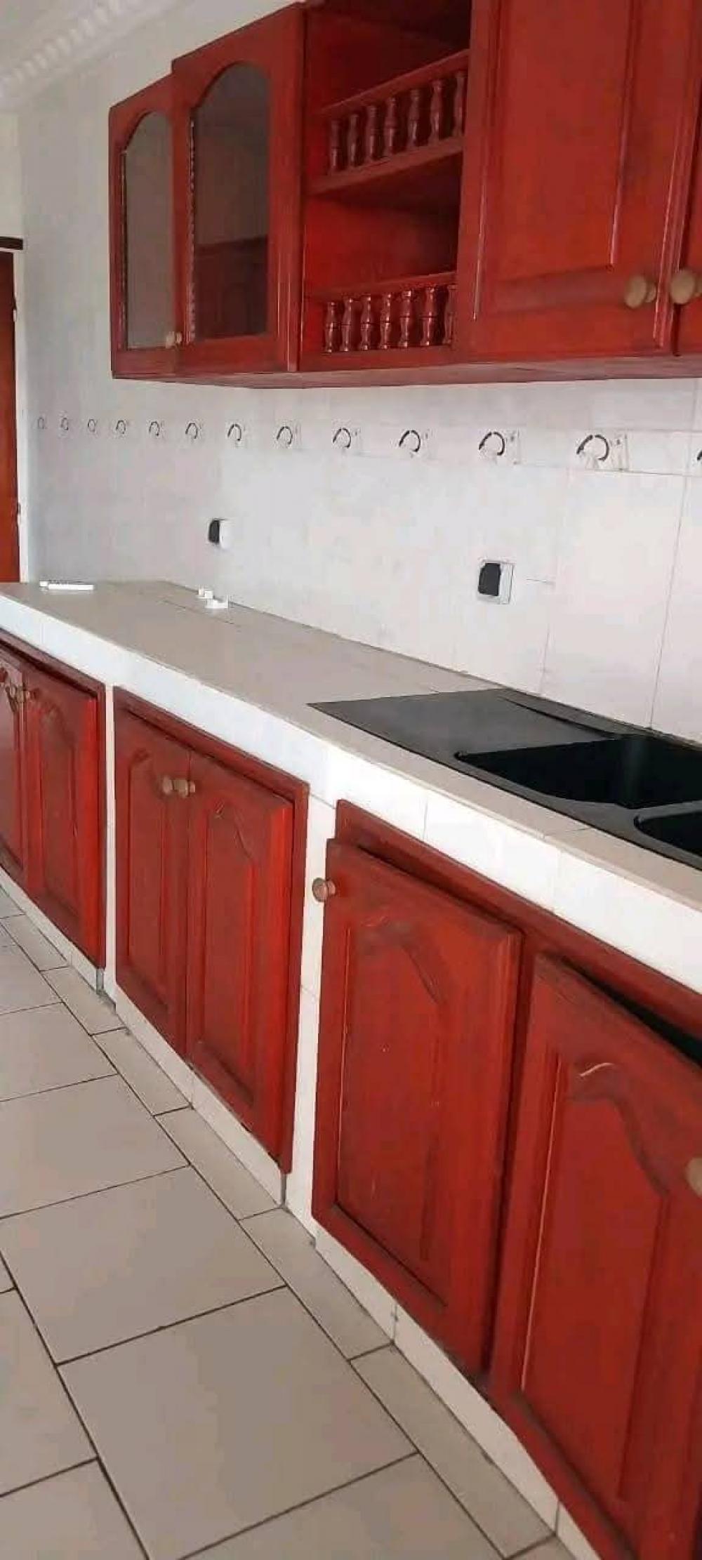 Appartement 3 chambres à louer à Libreville, Okala. Prix: 475 000 FcfaPhoto Annonce Gabonhome 0