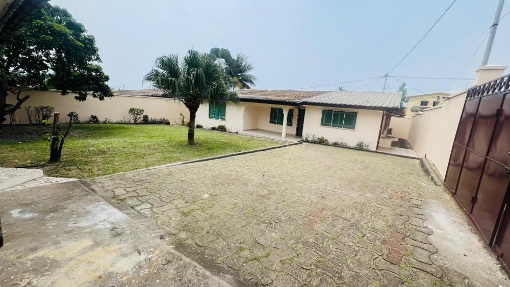 Villa 4 chambres à louer à Akanda, Angondjé. Prix: 800 000 FcfaPhoto Annonce Gabonhome 0