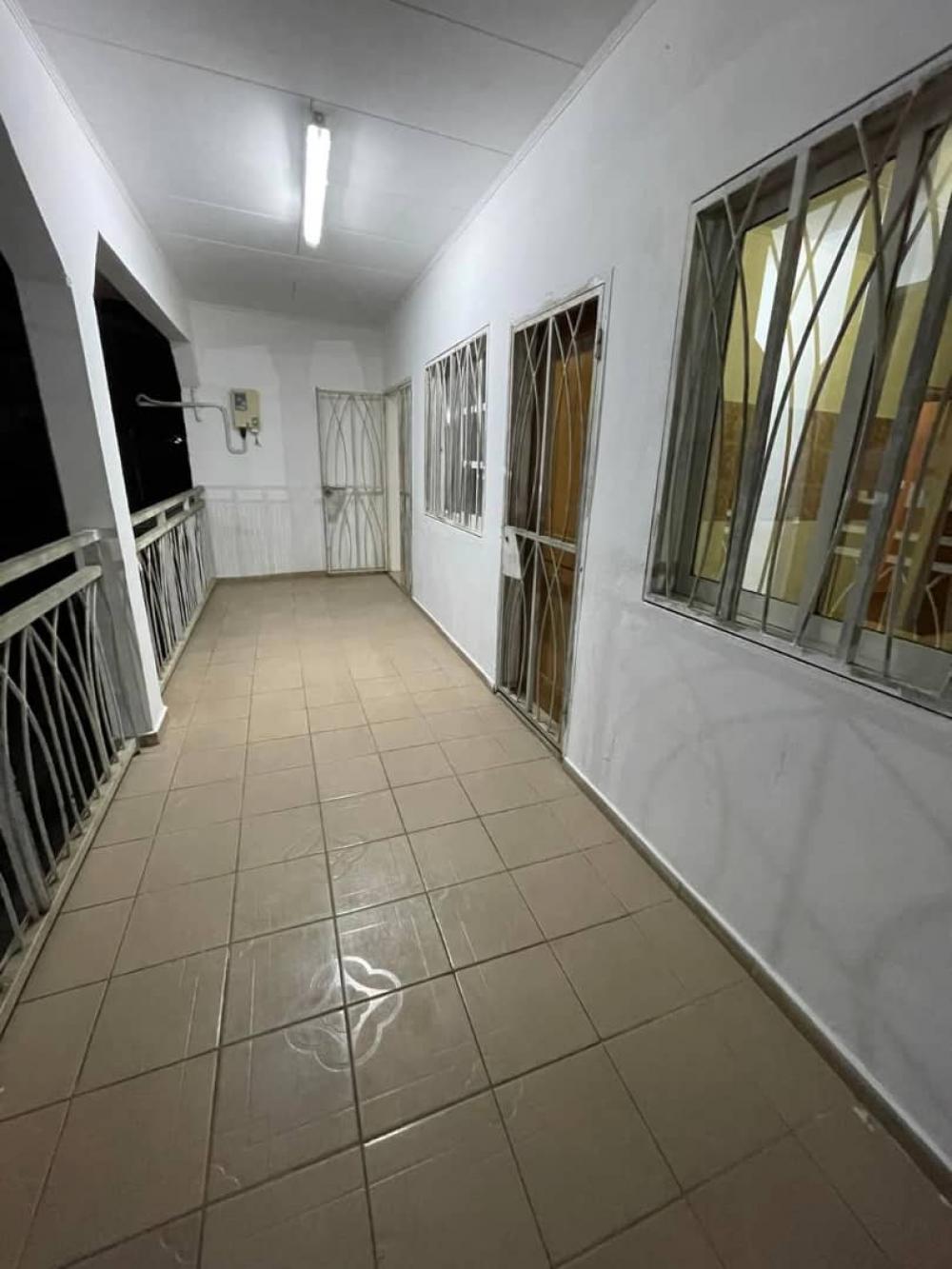 Appartement 2 chambres à louer à Akanda, Okala. Prix: 280 000 FcfaPhoto Annonce Gabonhome 0