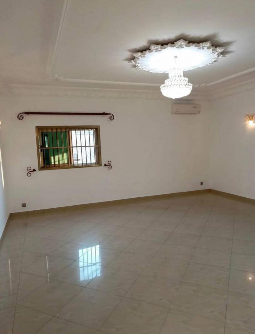 Appartement 3 chambres à louer à Libreville, Soduco. Prix: 450 000 FcfaPhoto Annonce Gabonhome 