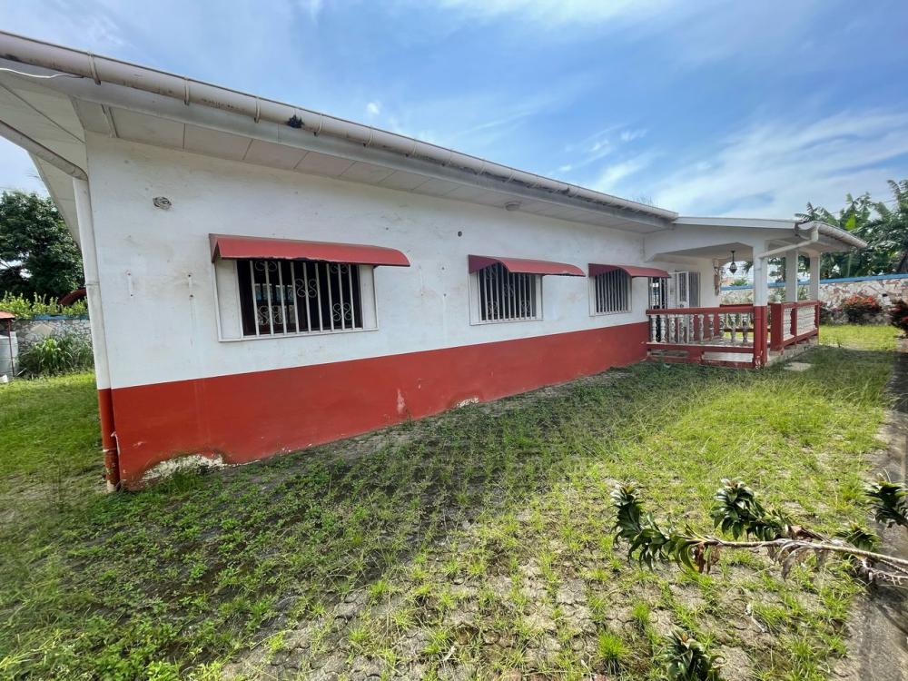 Villa 4 chambres à vendre à Libreville, AngondjéPhoto Annonce Gabonhome 0