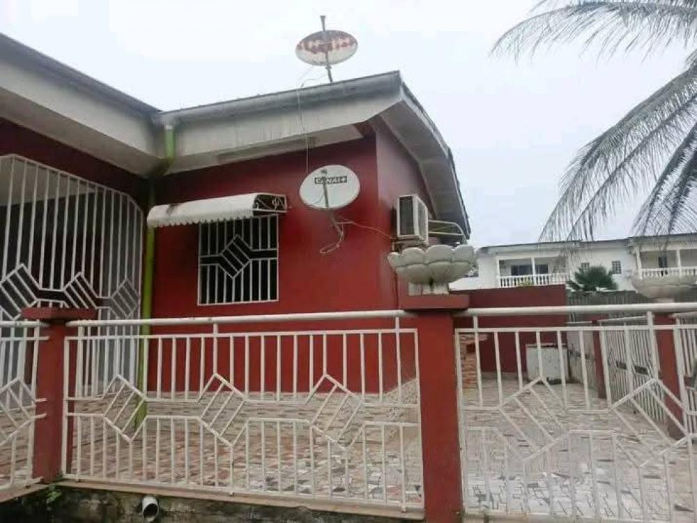 Maison 2 chambres à louer à Libreville, Charbonnages. Prix: 250 000 FcfaPhoto Annonce Gabonhome 0