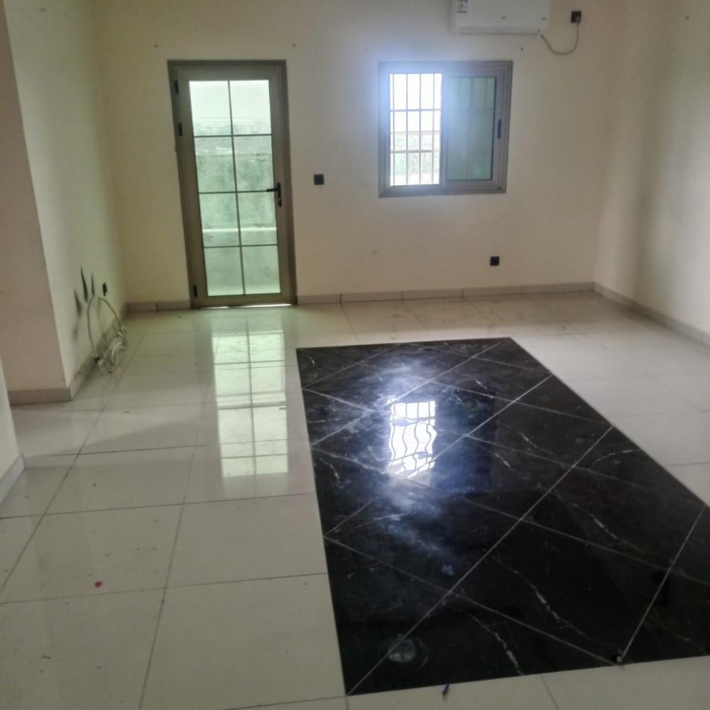 Appartement 3 chambres à louer à Libreville, Alibandeng. Prix: 400 000 FcfaPhoto Annonce Gabonhome 0