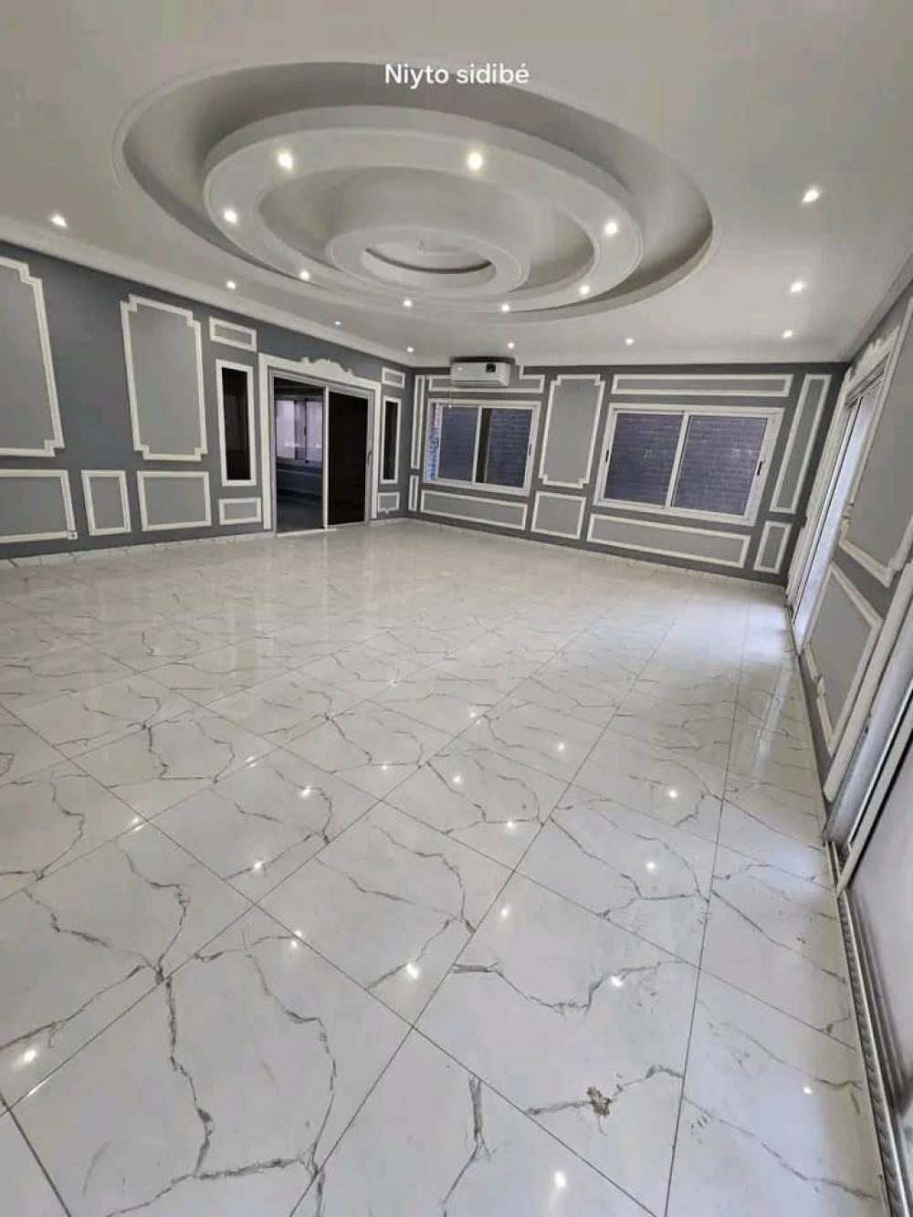 Appartement 4 chambres à louer à Akanda, Angondjé. Prix: 500 000 FcfaPhoto Annonce Gabonhome 0