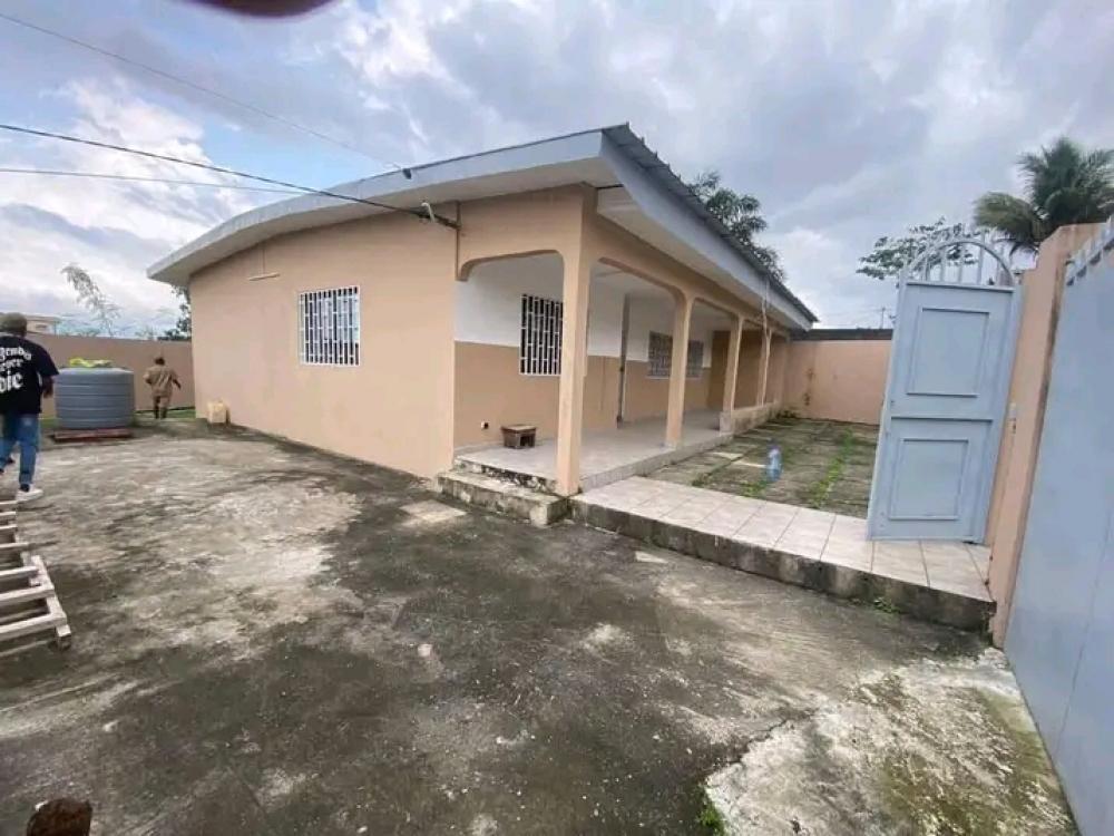 Villa 3 chambres à louer à Akanda, Angondjé. Prix: 400 000 FcfaPhoto Annonce Gabonhome 0