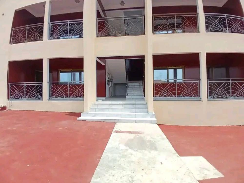 Appartement 3 chambres à louer à Akanda, Angondjé. Prix: 530 000 FcfaPhoto Annonce Gabonhome 0