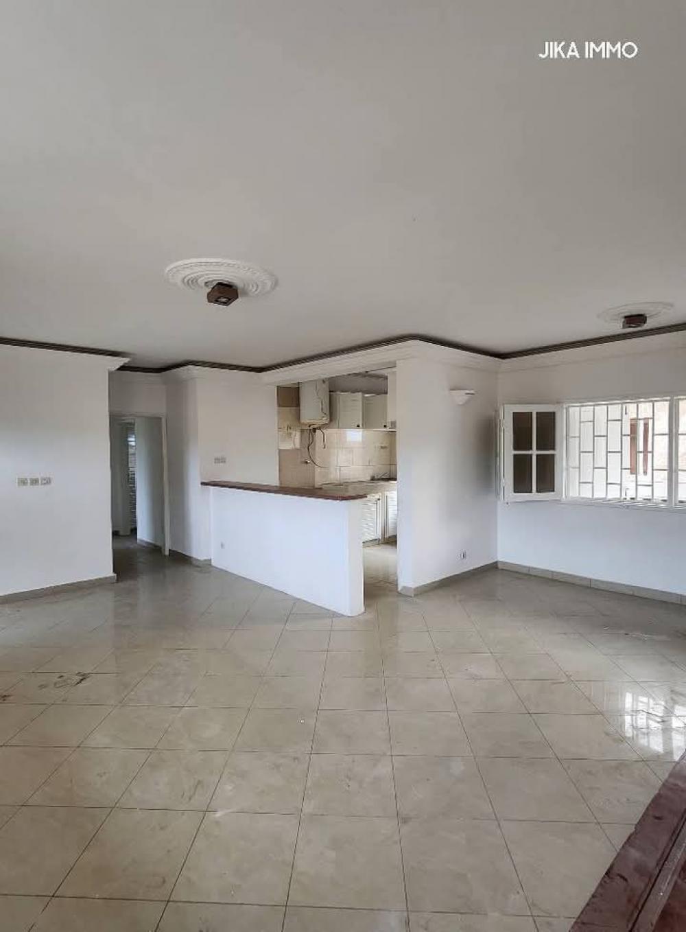 Appartement 2 chambres à louer à Akanda, Angondjé. Prix: 400 000 FcfaPhoto Annonce Gabonhome 0
