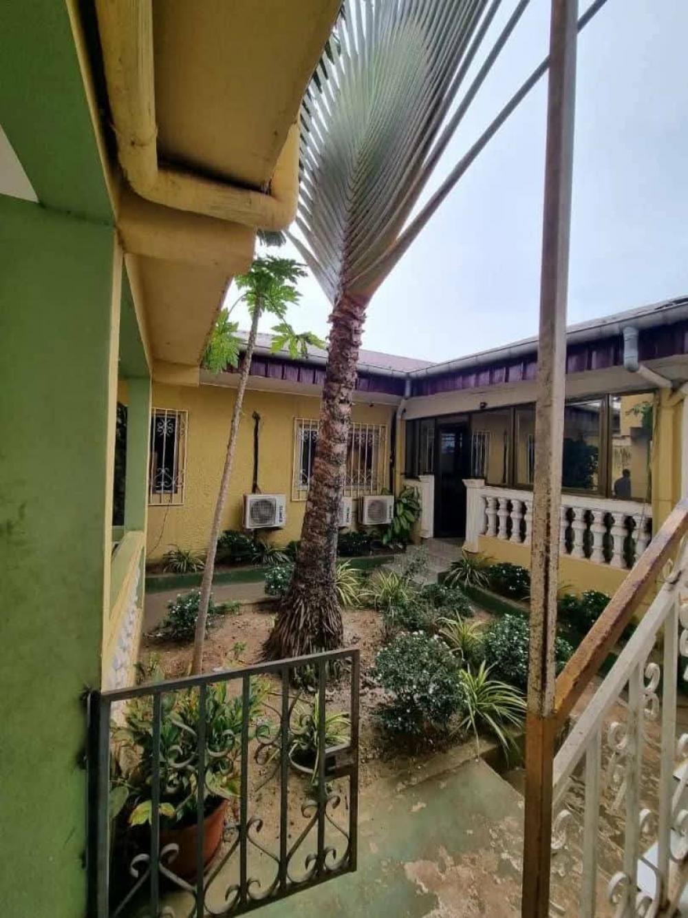 Villa 4 chambres à vendre à Libreville, Nzeng-AyongPhoto Annonce Gabonhome 0