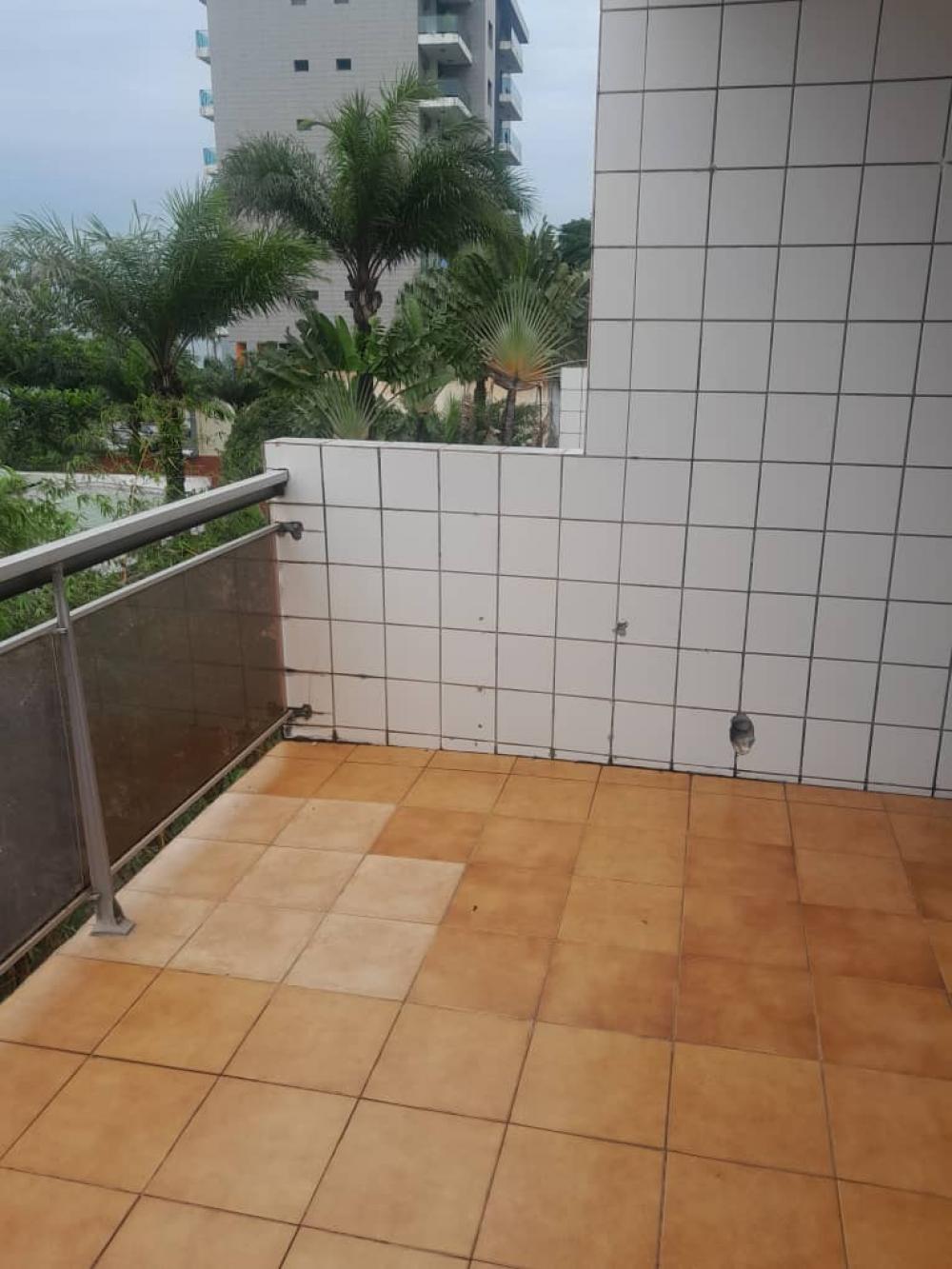 Appartement 3 chambres à louer à Libreville, Baterie IV. Prix: 1 100 000 FcfaPhoto Annonce Gabonhome 0