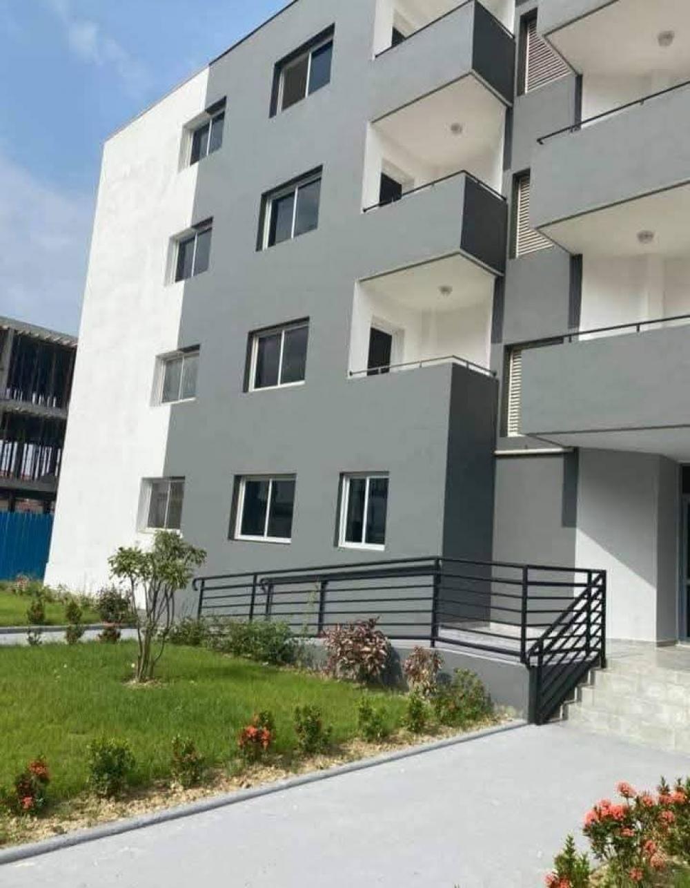 Appartement 3 chambres à louer à Akanda, Angondjé. Prix: 375 000 FcfaPhoto Annonce Gabonhome 0