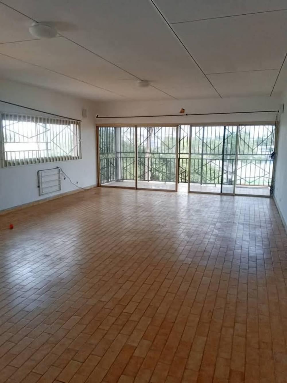 Appartement 4 chambres à louer à Libreville, Razel. Prix: 500 000 FcfaPhoto Annonce Gabonhome 0