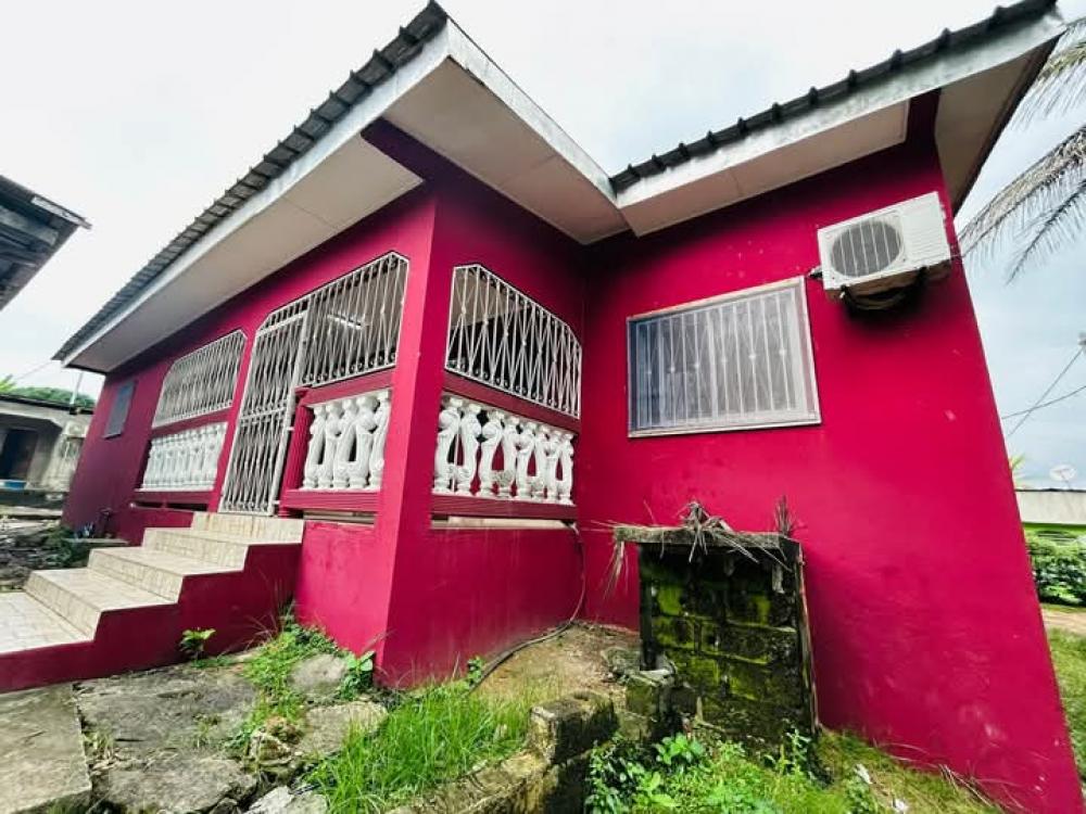 Maison 3 chambres à louer à Libreville, Oloumi. Prix: 300 000 FcfaPhoto Annonce Gabonhome 0