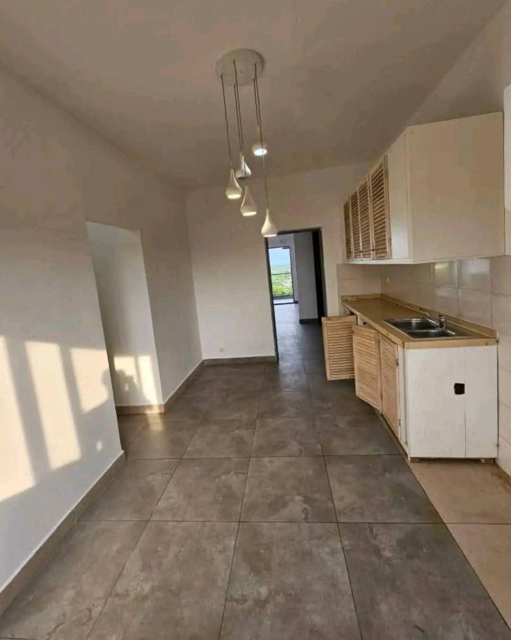 Appartement 2 chambres à louer à Akanda, Angondjé. Prix: 400 000 FcfaPhoto Annonce Gabonhome 0