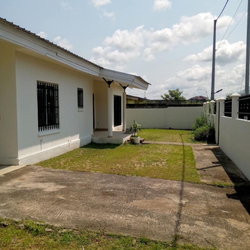 Villa 3 chambres à louer à Libreville, Charbonnages. Prix: 600 000 FcfaPhoto Annonce Gabonhome 0