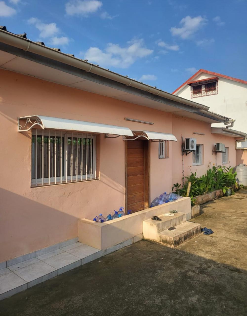 Villa 5 chambres à vendre à Akanda, AngondjéPhoto Annonce Gabonhome 
