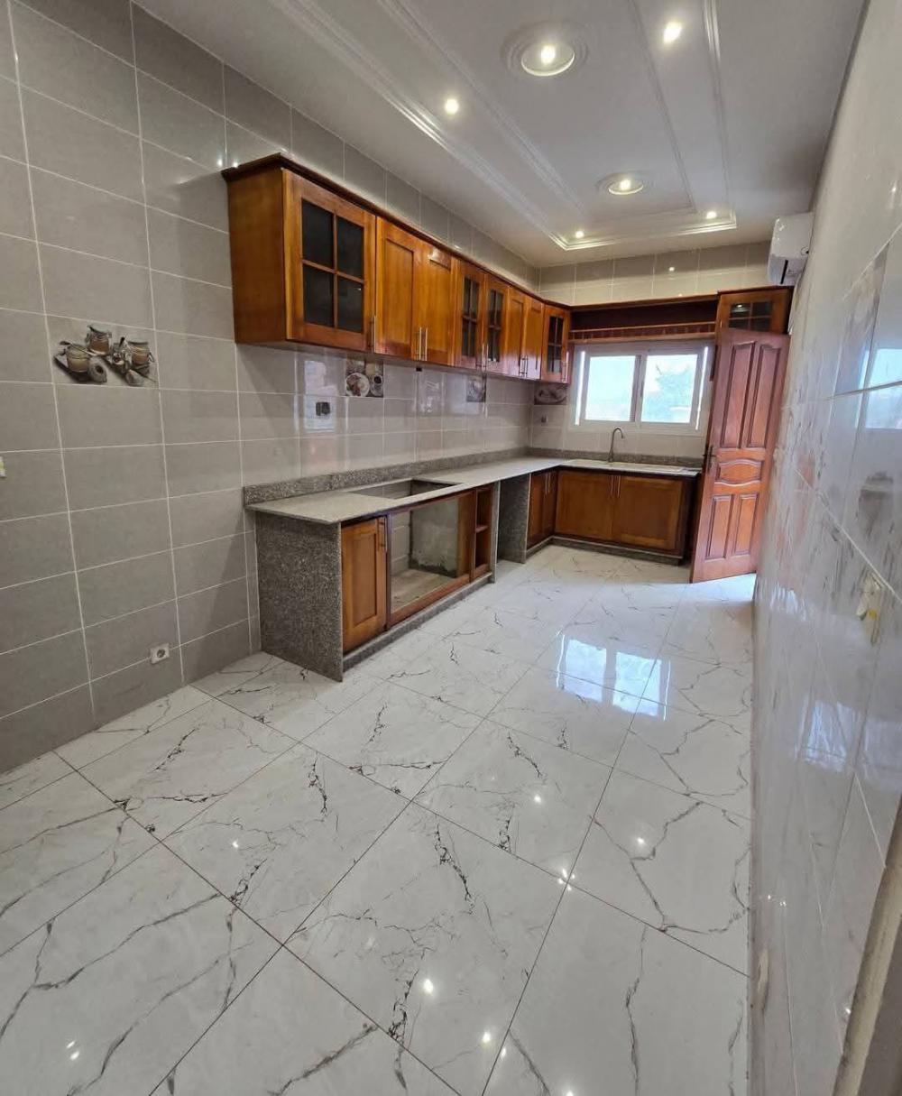 Appartement 4 chambres à louer à Akanda, Angondjé. Prix: 600 000 FcfaPhoto Annonce Gabonhome 0