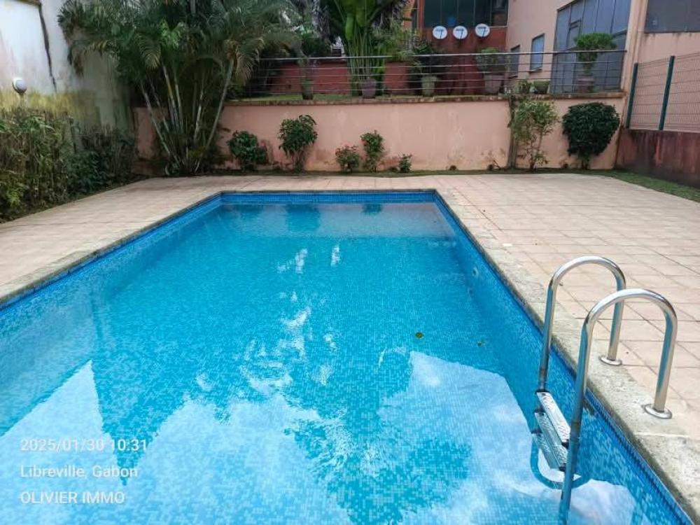Appartement 3 chambres à louer à Libreville, Haut de gué-gué. Prix: 800 000 FcfaPhoto Annonce Gabonhome 0